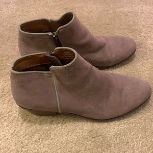 Crown Vintage Women’s Suede Ankle Boots